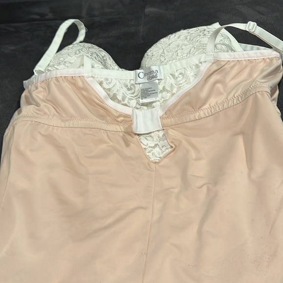 Camisole Beautiful White Lace. Has padded built in bra with fresh color slip. - Picture 8 of 14